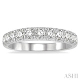 3/4 Ctw 11 Stone Round Cut Diamond Wedding Band in Platinum