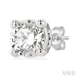 5/8 Ctw Round Cut Diamond Stud Earrings in 14K White Gold