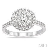 Lovebright Essential Diamond Engagement Ring