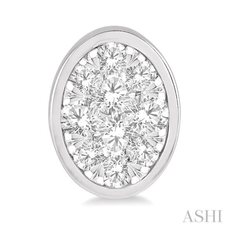 Oval Shape Lovebright Essential Diamond Earrings