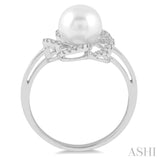 Flower Shape Pearl & Diamond Ring