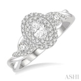 Oval Shape Semi-Mount Diamond Engagement Ring